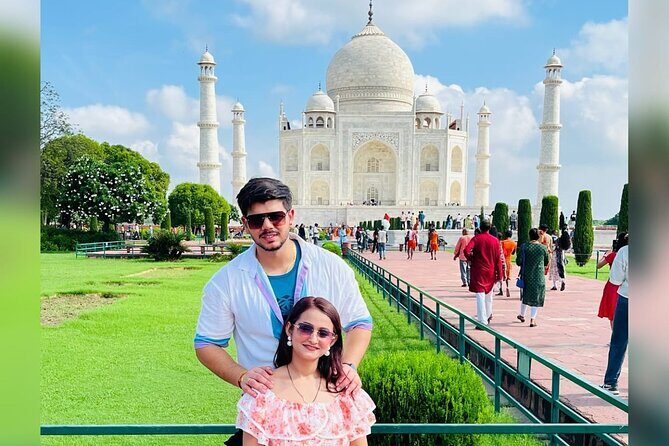 Taj Mahal & Agra Private Tour By Car with 5 Star Lunch - A Closer Look at the Experience