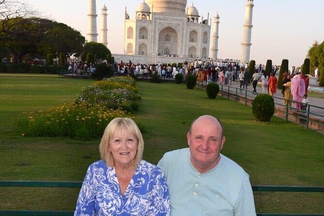Taj Mahal & Agra Private Trip by Car from Delhi with 5 Star Meal - The Detailed Experience