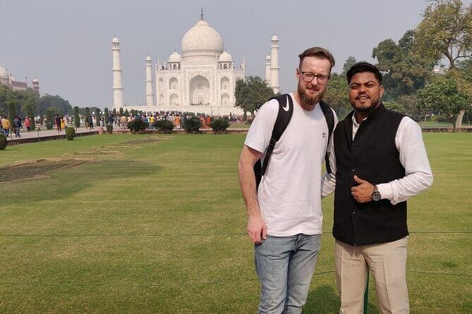 Taj Mahal, Baby Taj and Agra Fort Private Day Tour From New Delhi - Exploring the Taj Mahal