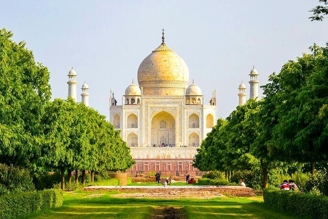 Taj Mahal Luxury Day Trip from Delhi with Executive Class Train - The Itinerary: A Closer Look