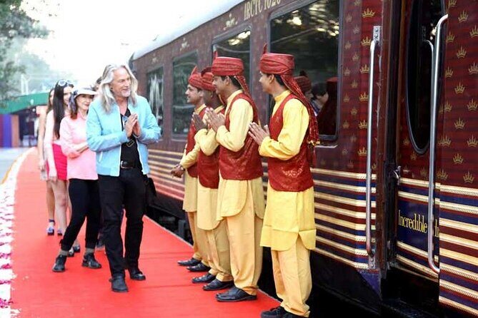 Taj Mahal Luxury Tour By SUPERFAST Train From Delhi - A Complete, Honest Look at the Experience