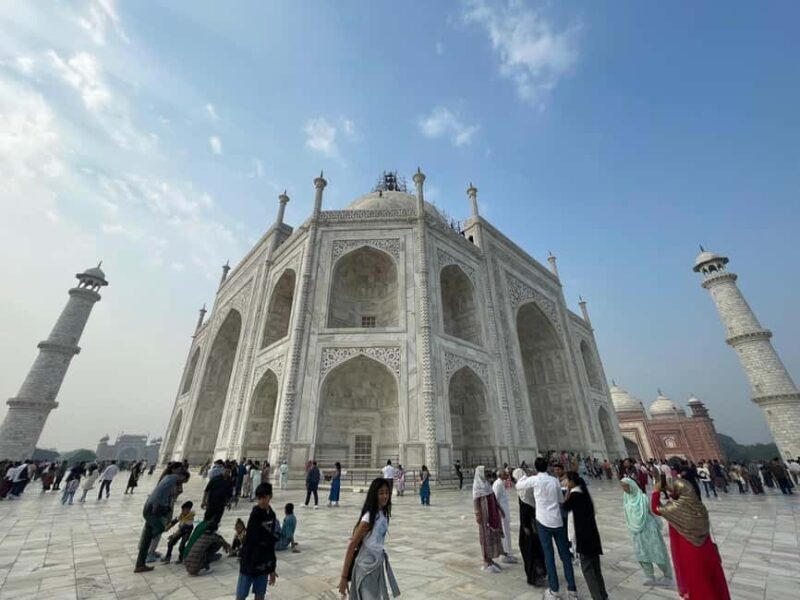 Taj mahal luxury Tour with Private car, guide & 5* lunch - The Taj Mahal: An Iconic Marvel