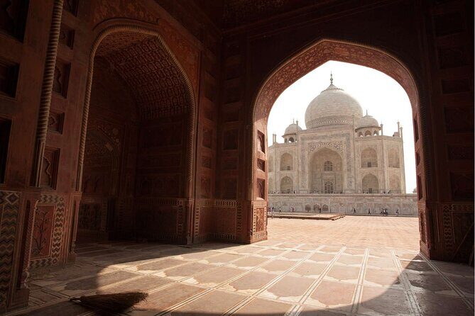 Taj Mahal Skip-the-line ticket & Guided Tour in Agra - A Closer Look at the Taj Mahal Tour Experience