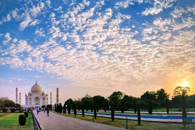 Taj Mahal Sunrise Tour - An In-Depth Look at the Taj Mahal Sunrise Tour