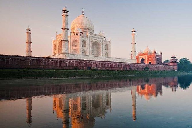 Taj Mahal Tour By Gatimaan express with lunch - What Makes This Tour Stand Out?