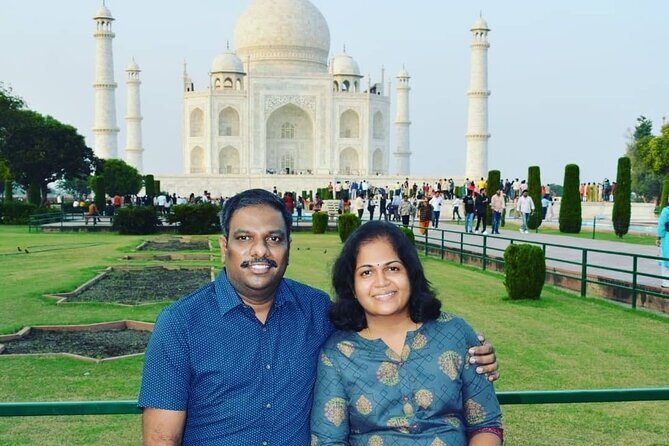 Taj Mahal Tour From Delhi By Car-Skip The Line Tickets With Lunch - A Deep Dive Into the Experience