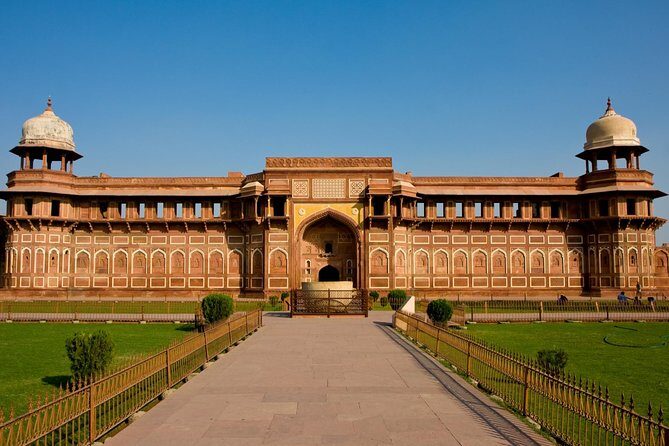 Taj Mahal Tour from Delhi by India's Fastest Train (GATIMAAN EXP) - The Itinerary in Detail