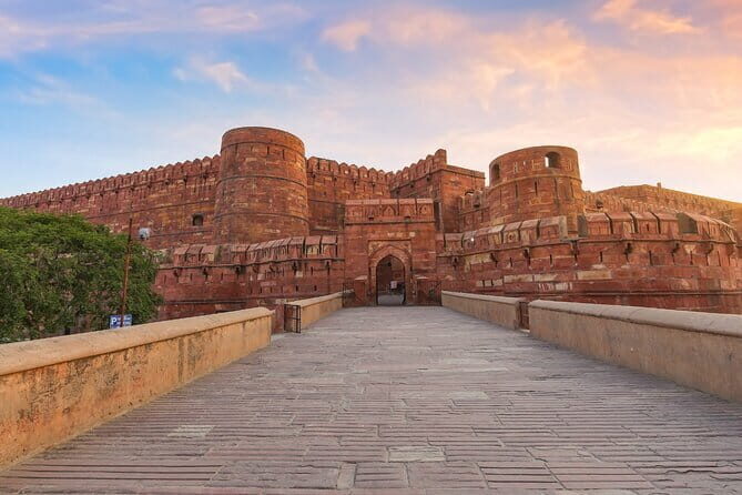 Taj Mahal Tour with Fatehpur Sikri and Agra Fort by Car - FAQ Section