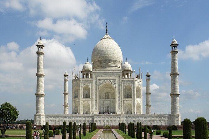 Taj Mahal with Local Agra Tour - FAQ