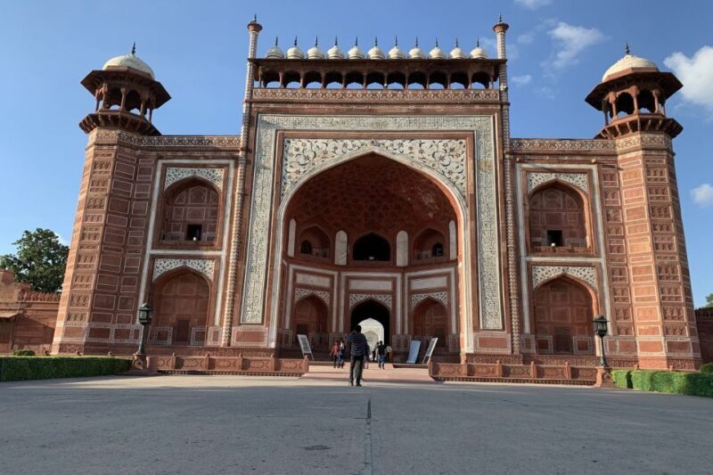 Tajmahal With Mausoleum Skip The Line Ticket With Guide - Who Will Love This Tour?