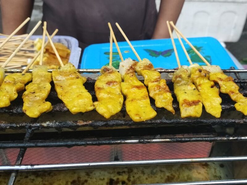 Takua Pa: Food Market, Tsunami Museum, Temple, & Old Town - Street Food Market: A Tasty Finale