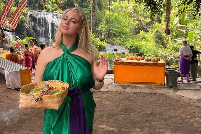 Taman Beji Griya Waterfall Tranquil Purification Ceremony - Key Points