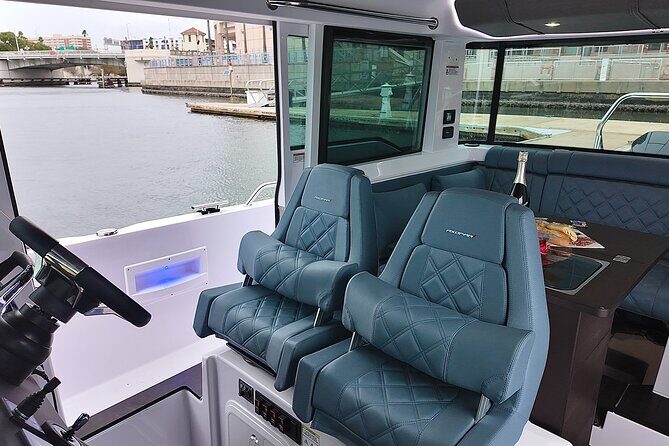 Tampa Luxury Private Charter Rental: 38' Boat Rental with Captain - The Sum Up