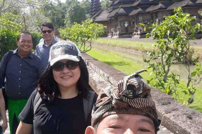 Tanah Lot Bali Temple Sunset Small Group Tour Half Day - FAQs