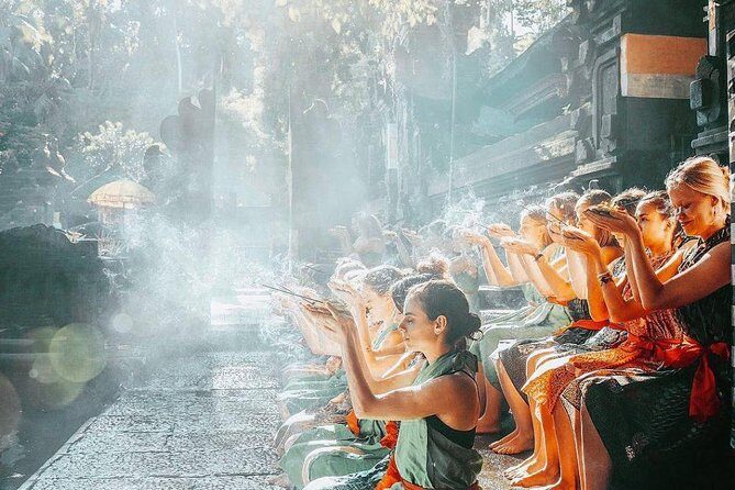 Tanah Lot Temple, Waterfall & Ubud Tour (Private & All-Inclusive) - The Journey Between: Passing by Iconic Spots