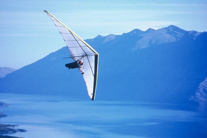 Tandem Hang Gliding - Discovering Queenstown from the Sky