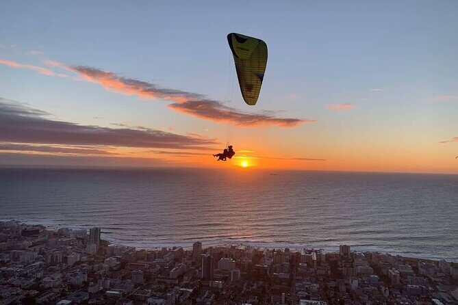 Tandem Paraglide Flight with Instructor - Who Will Love This?