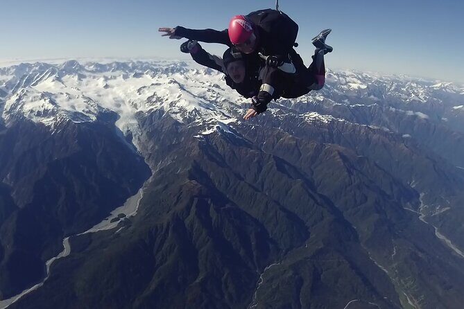 Tandem Skydive 18,000ft from Franz Josef - Who Will Love This Tour?
