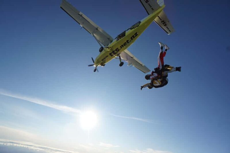 Tandem Skydive Experience in Taupo - An Adventure with Spectacular Views