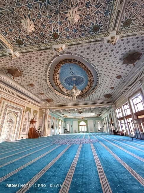 Tashkent: Hidden Gems Walking Tour with Local Snacks - Key Points