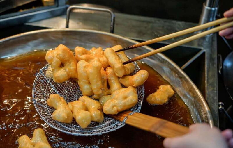 Taste of Bangkok: A 3-Hour Chinatown Food Feast - Authenticity and Crowd Experience