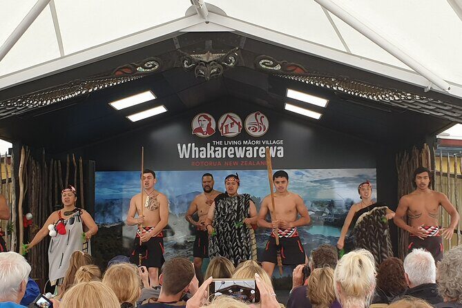 Tauranga Cruise Tour Rotorua Redwood and Maori Village Experience - Second Stop: Whakarewarewa - The Maori Village