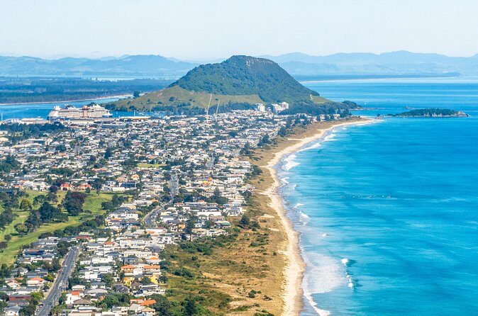 Tauranga Scenic Flights 30 Minute Flight over Mount Maunganui - How Does It Compare in Value?
