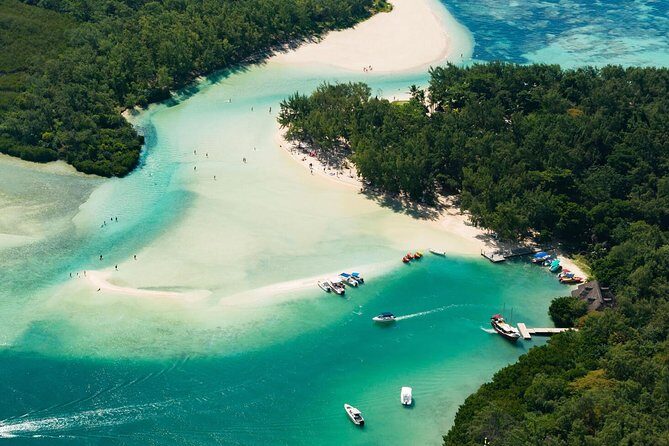 >TAXI ONLY< to DOLPHIN OR ILE AUX CERFS PARADISE ISLAND MAURITIUS - Key Points