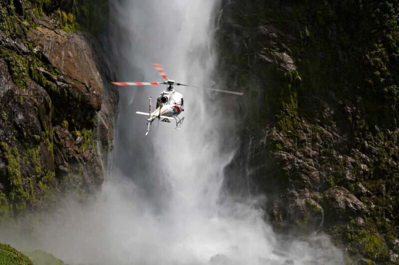 Te Anau: Milford Sound Scenic Flight with Lakeside Landing - The Itinerary — What Makes This Flight Special