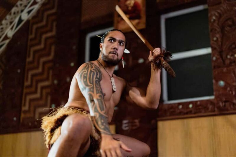 Te Puia: Te R Guided Day Tour + Haka Cultural Performance - Key Points