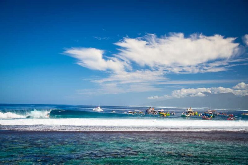 Teahupoo : First row Tahiti Pro taxi boat Tour - The Itinerary in Detail