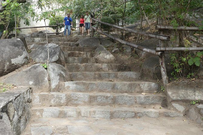 Tehuacalco Fascinating Archaeological Site Just 60 Minutes Away! - The Value of This Experience