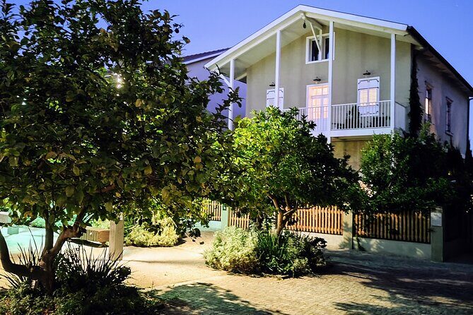 Tel Aviv's Old Neighborhoods walking Tour - Exploring Tel Aviv’s Old Neighborhoods on Foot