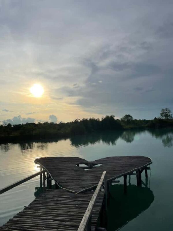 Teluk Sebong: Bintan Desert and Blue Lake Trip - Authentic Experiences and Real Traveler Feedback