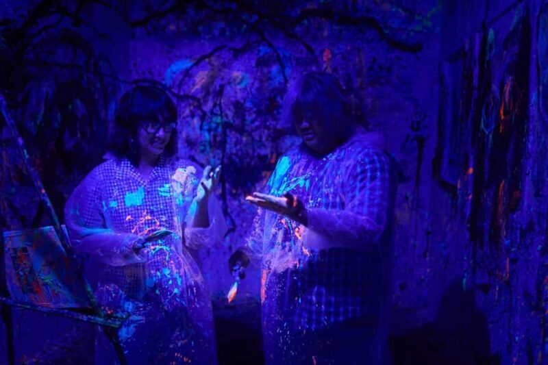 Temecula: Splatter Paint Room Experience - What to Expect from the Splatter Paint Room Experience