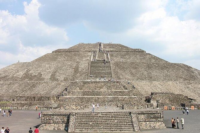 Teotihuacan and Basilica of Guadalupe with mezcal, tequila & handcrafts - FAQ