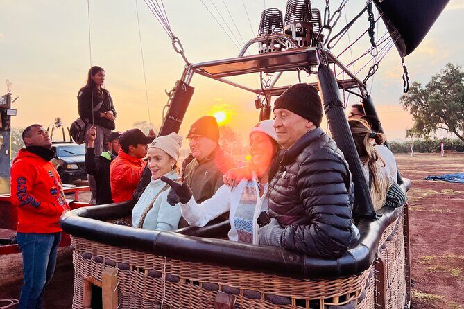 Teotihuacán in a hot air balloon with Transportation from CDMX - An Enthusiastic Dive into the Experience