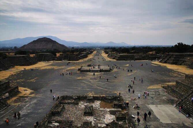Teotihuacan Pyramids Adventure with Historic Center Exploration - What You Should Know: Practical Details