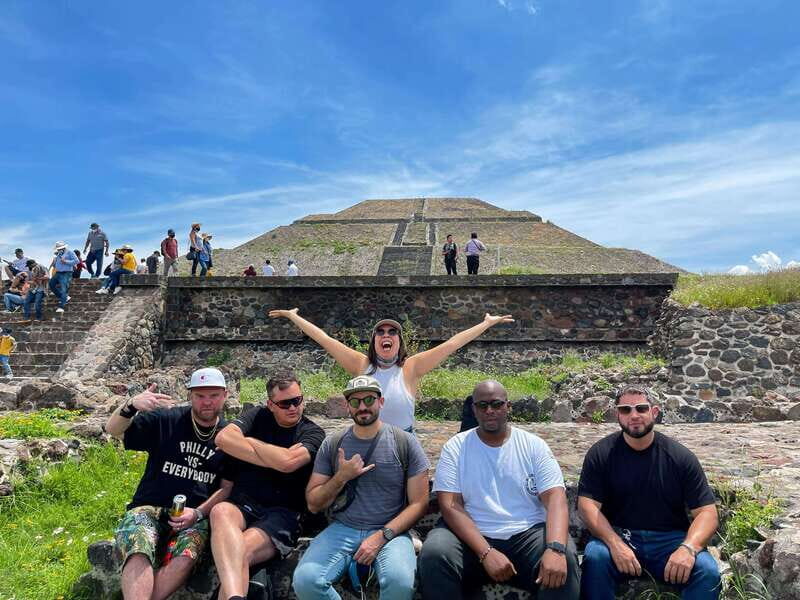 Teotihuacan Pyramids & lunch at my Grandma's house - FAQs