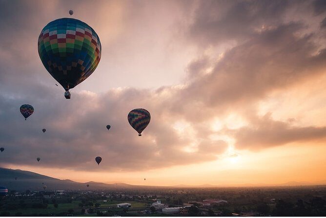 Teotihuacan shared Hot Air Balloon Ride and Private Tour - The Experience in Detail