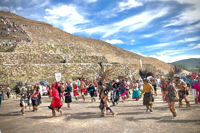 Teotihuacan with a Local - An Overview of the Experience