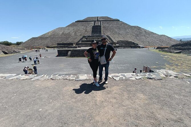 Teotihuacan with guide + Breakfast in LA CUEVA + Transportation from CDMX - A Complete Look at the Tour Itself