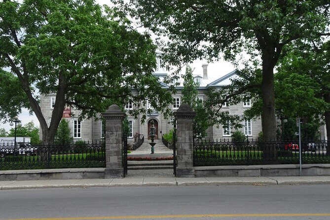 Terrebonne mini Self-Guided Walking Tour & Scavenger Hunt - Who Will Love This Tour?
