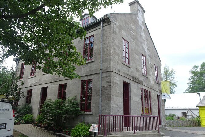 Terrebonne mini Self-Guided Walking Tour & Scavenger Hunt - FAQ