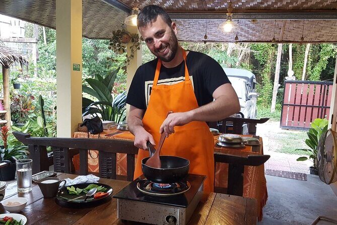 Thai Cooking Class in Koh Samui - Transportation, Group Size, and Price
