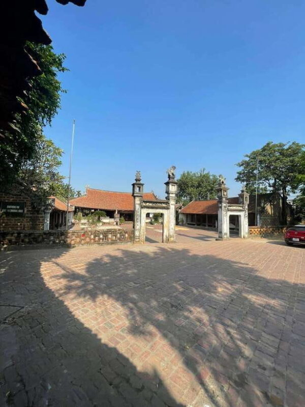 Thay Pagoda Duong Lam Ancient Village 1 Day Private trip. - Frequently Asked Questions