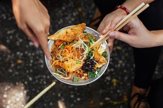The 10 Tastings of Ho Chi Minh City With Locals: Private Street Food Tour - In-Depth Itinerary Breakdown