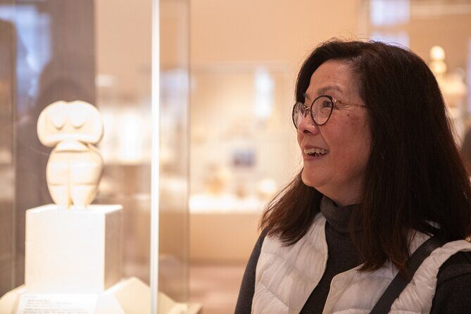 The Art of Stories: A Literary Tour in the Metropolitan Museum - Key Points
