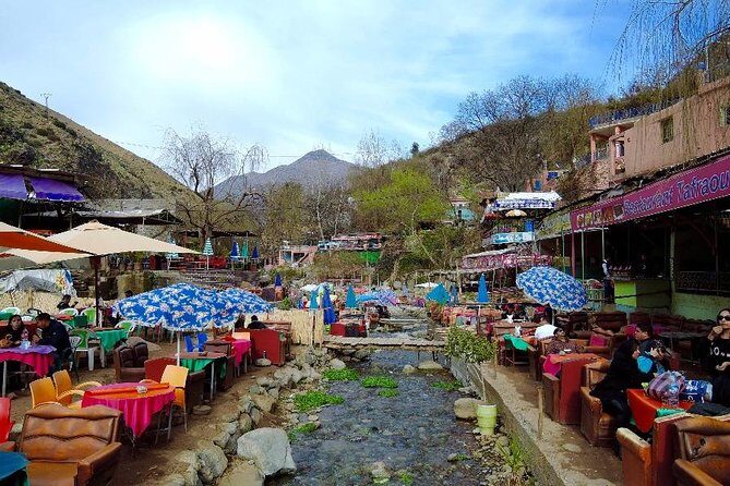 The Atlas Mountains and the 3 valleys with a delicious lunch in a Berber house - Key Points