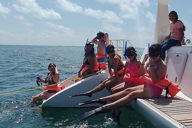 The Best Catamaran Tour to Isla Mujeres from Cancún - Who Is This Tour Best For?